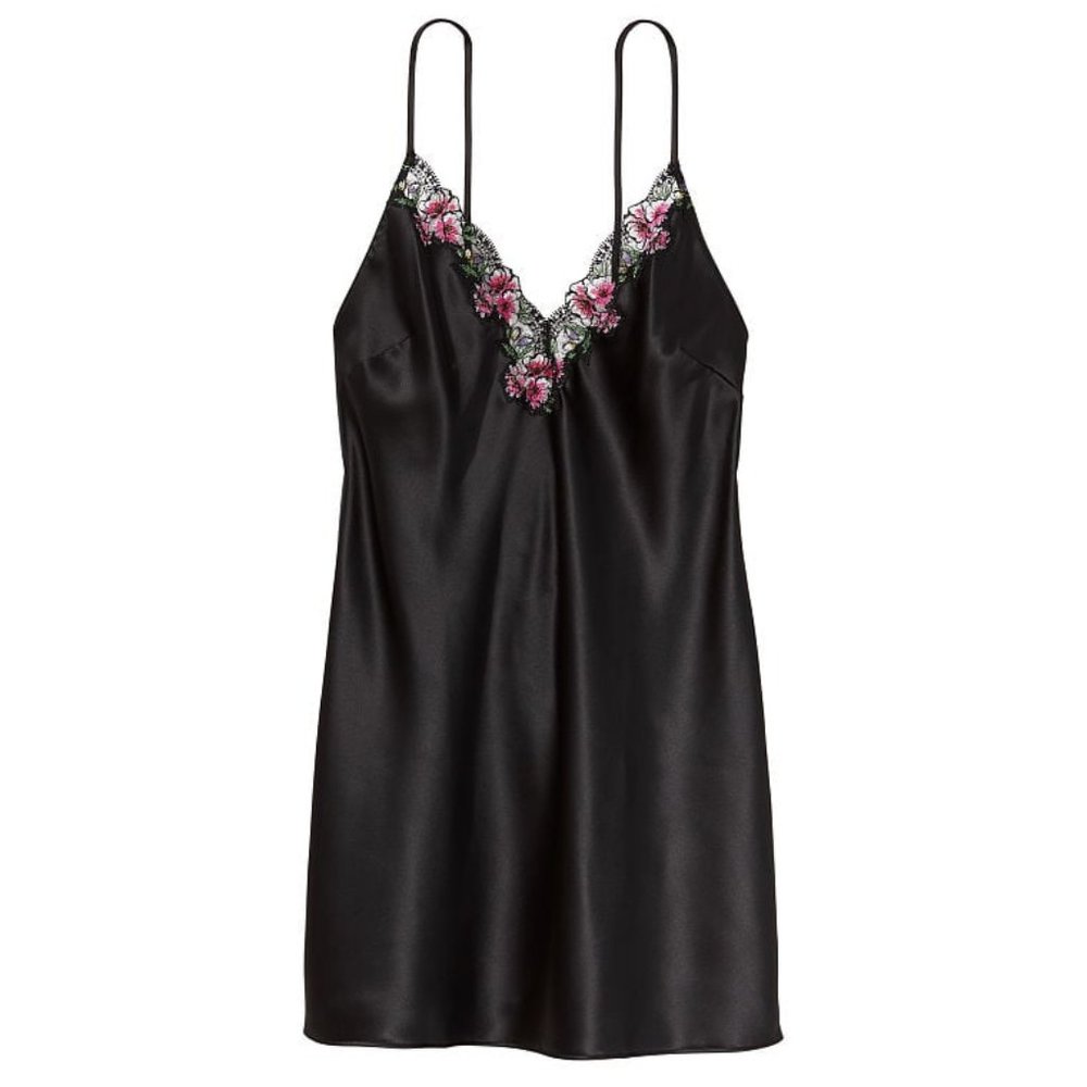 VICTORIA'S SECRET Lace-Trim Satin Slip Black Embroidered Lace Silky so Sexy! NWT - Picture 3 of 4